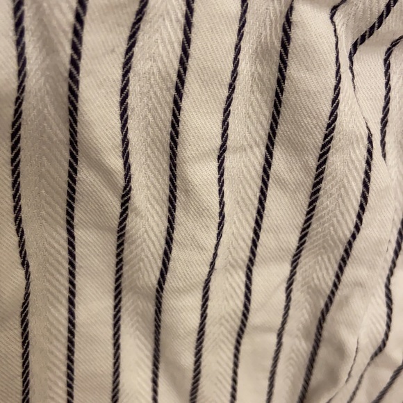 🧁Off the shoulder pin striped black and white button up shirt - Picture 7 of 7